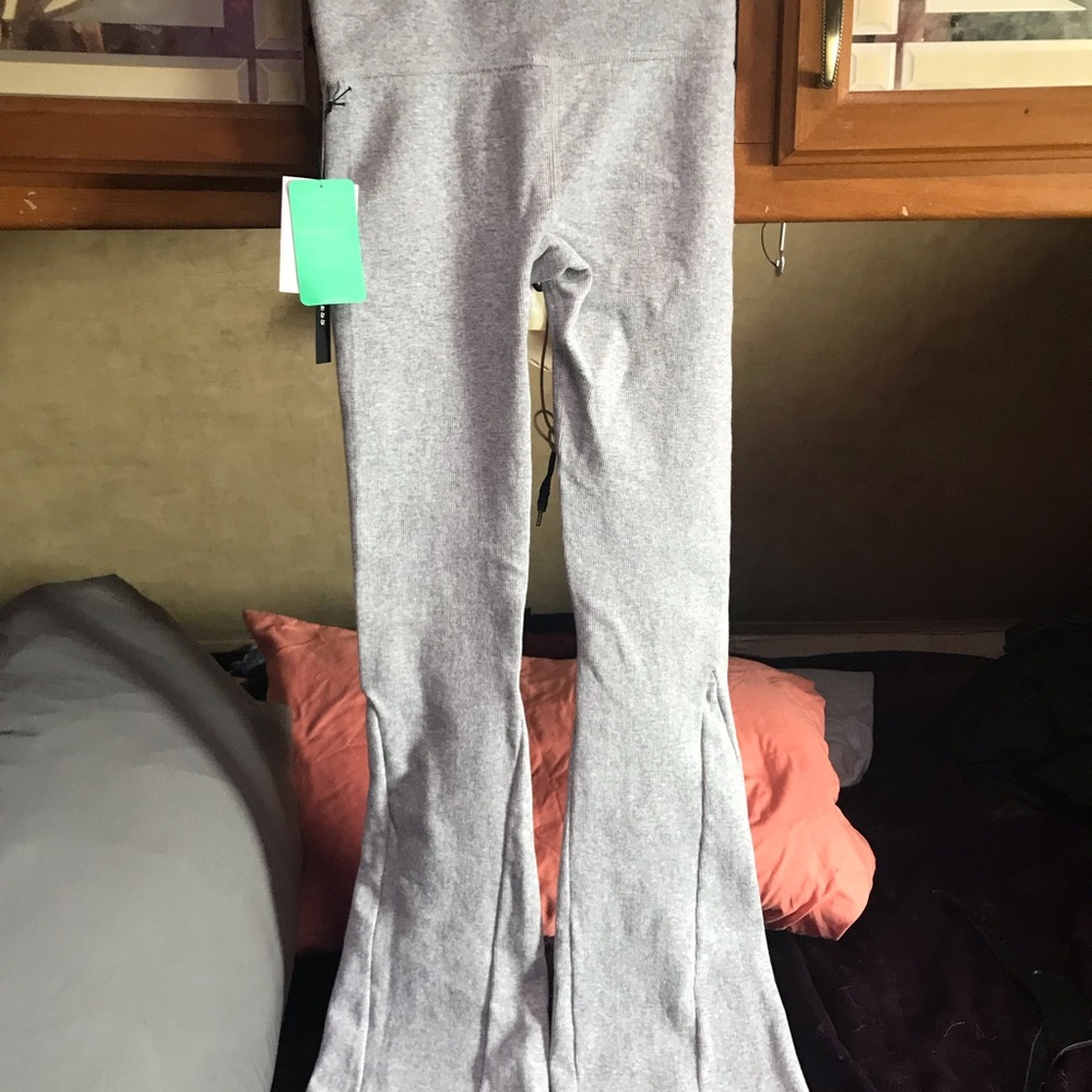 Gray Cotton-Blend Leggings with Elastic Waistband
